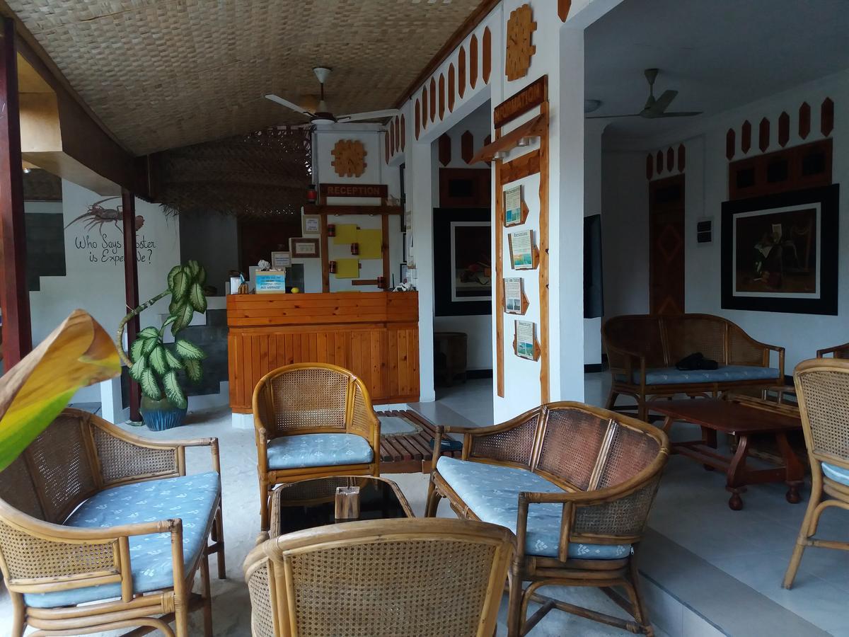 Alvi Star Inn Thulhaadhoo Exterior foto